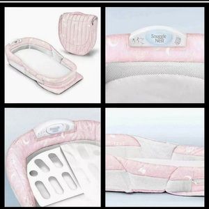 Snuggle nest baby delight brand new